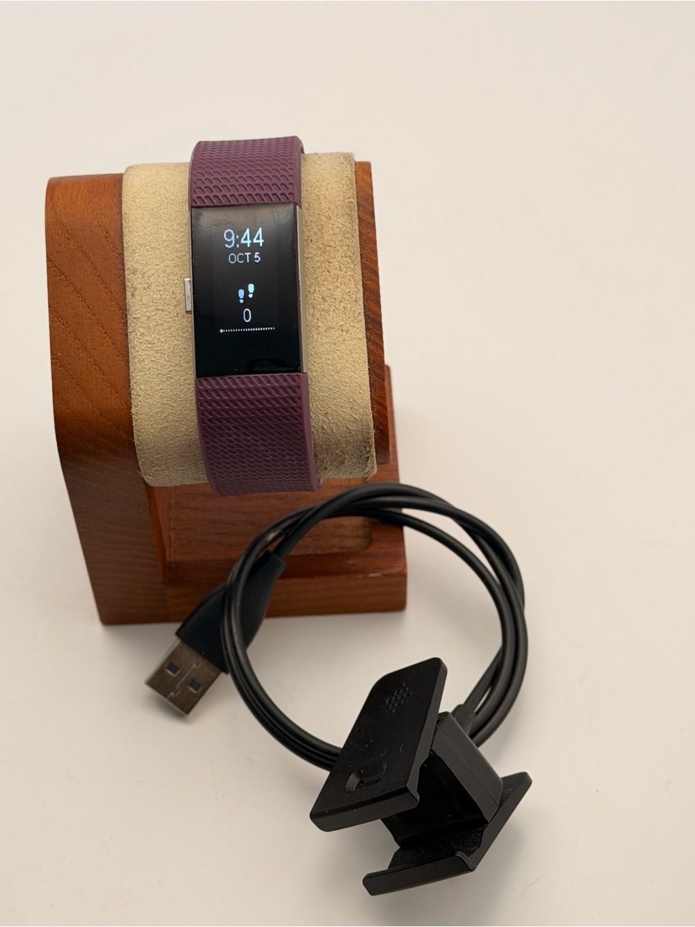 Fitbit Charge 2, Tested, Purple, Charger Included, Very Good Con, Smartwatch